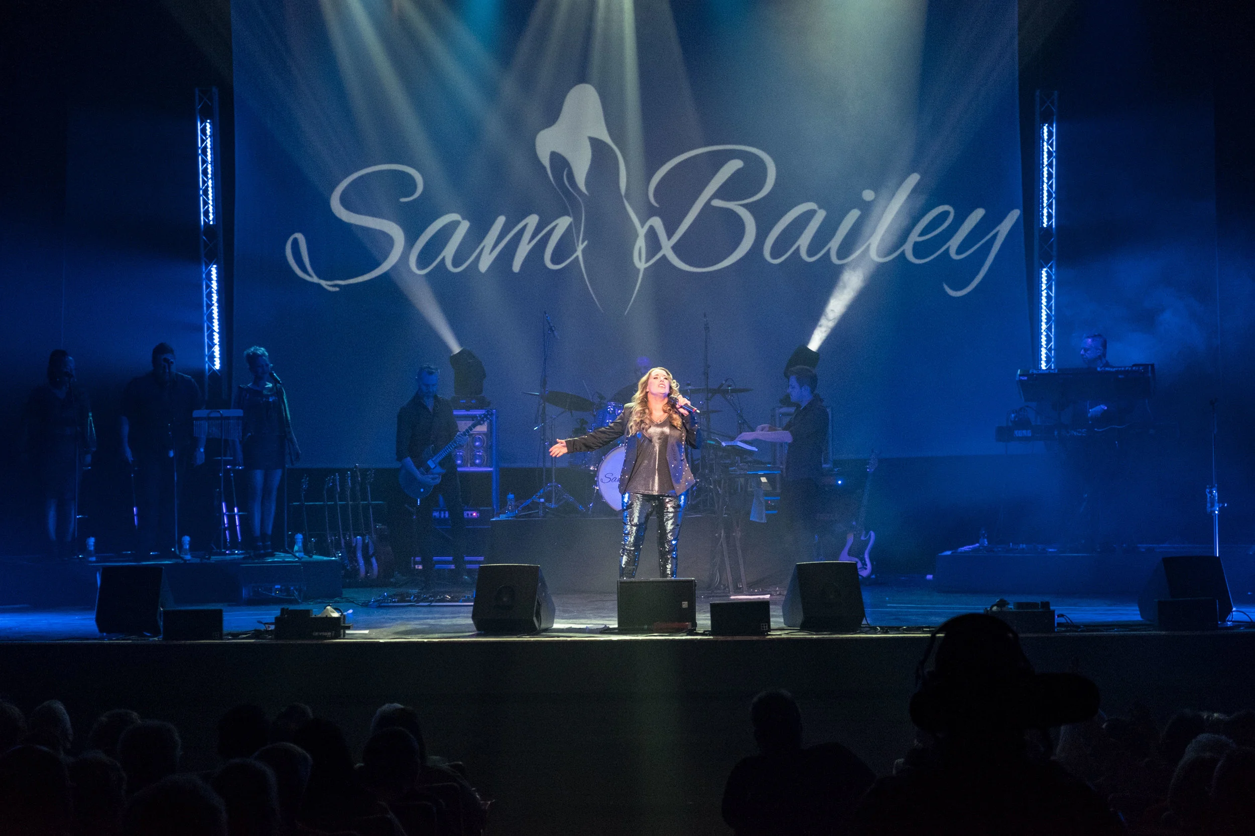 SAM BAILEY PERFORMS AT DUNFERMLINE ALHAMBRA THEATRE PICTURE BY: COLIN FOY PHOTOGRAPHY