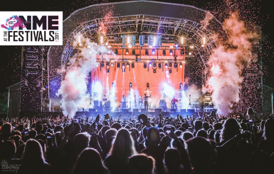 THE VACCINES headlining Friday night at TRUCK FESTIVAL 2017 Photo Credit: Sarah Koury - Entirety Labs / NME Magazine