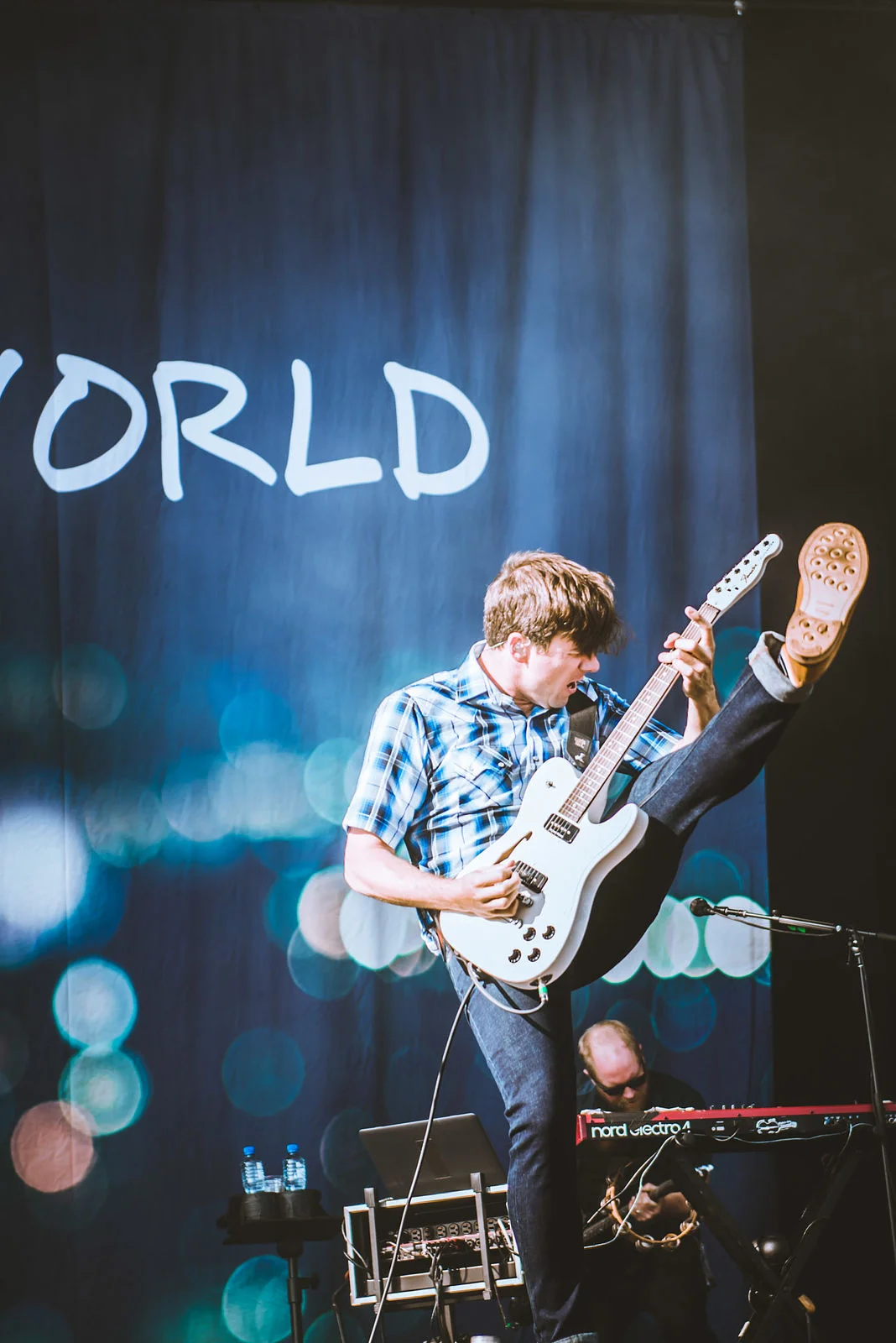 JIMMY EAT WORLD PERFORMING AT LEEDS FESTIVAL 2017 - 26/08/2017 PICTURE BY: Sarah Koury - Entirety Labs