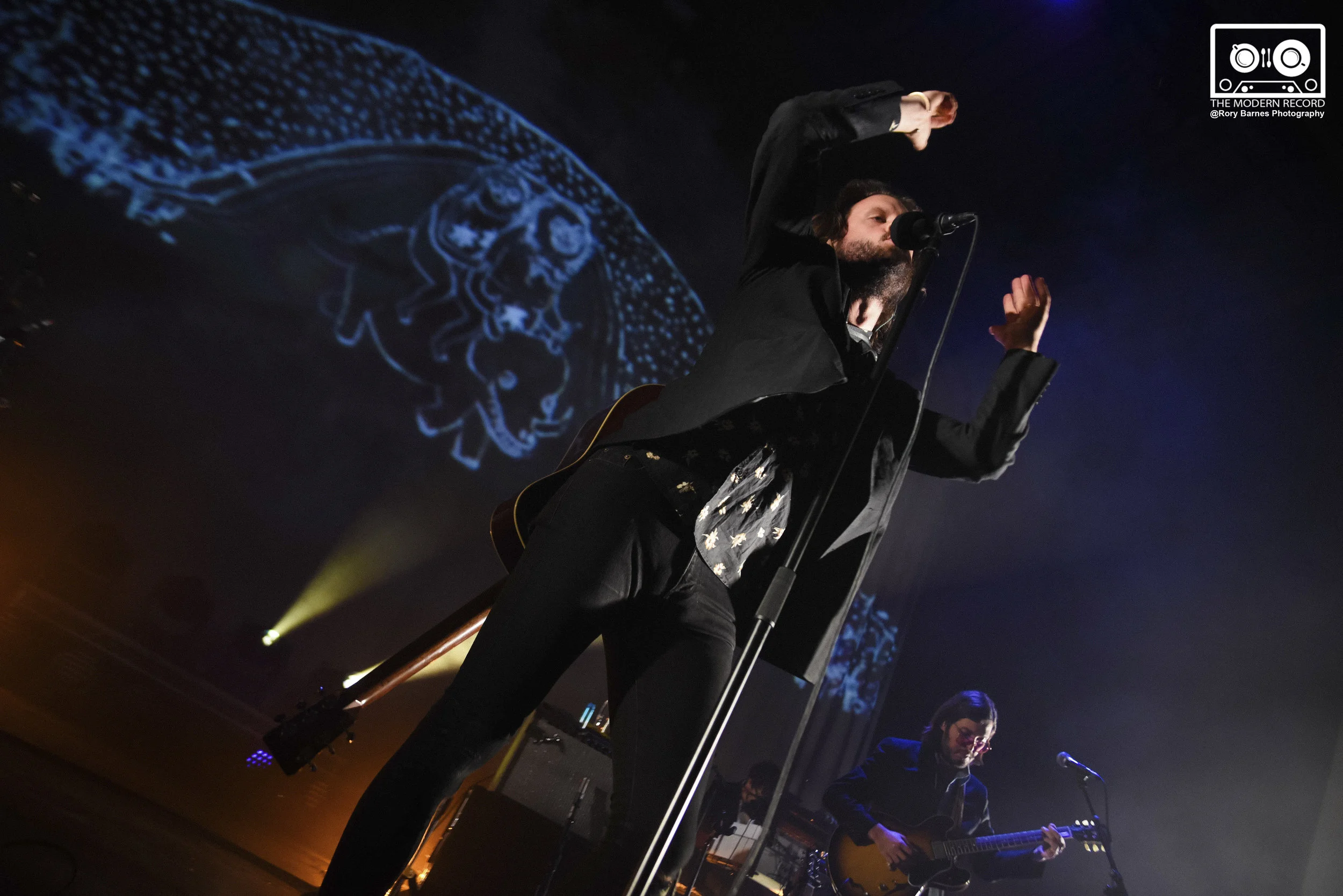 FATHER JOHN MISTY PERFORMING AT EDINBURGH'S USHER HALL - 01/11/2017 PICTURE BY: RORY BARNES PHOTOGRAPHY