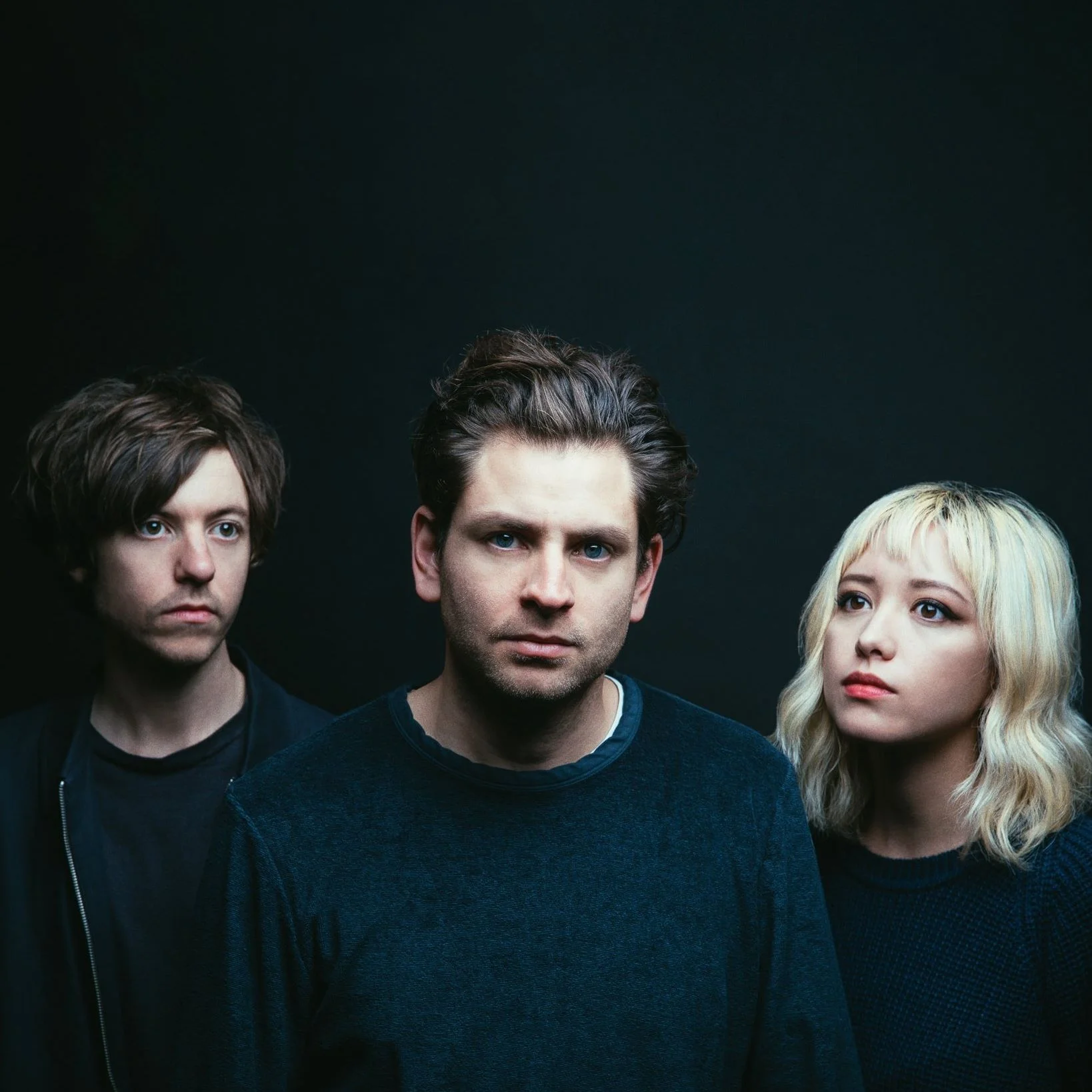 LO MOON // 'LO MOON' - ALBUM REVIEW