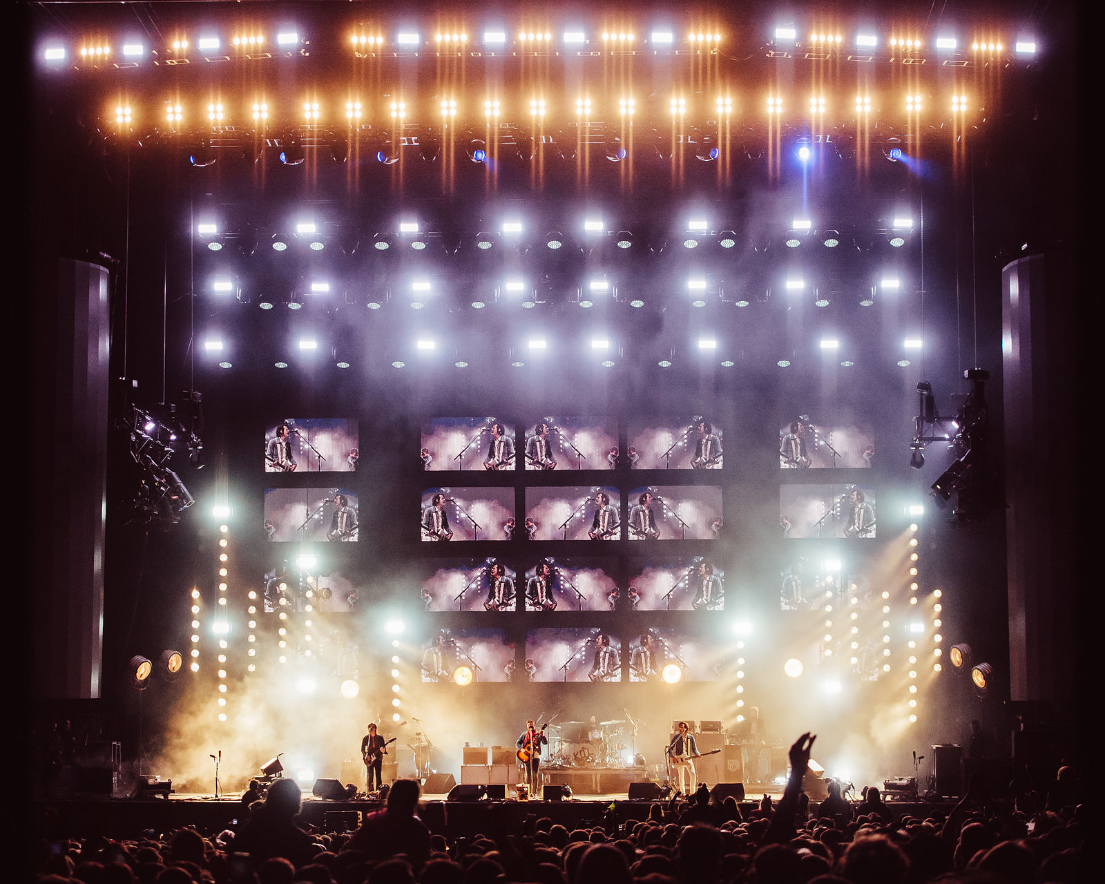 KINGS OF LEON HEADLINING AND CLOSING FIRST DAY OF LEEDS FESTIVAL 2018 ON THE MAIN STAGE - 24.08.2018 PICTURE BY: MATT EACHUS