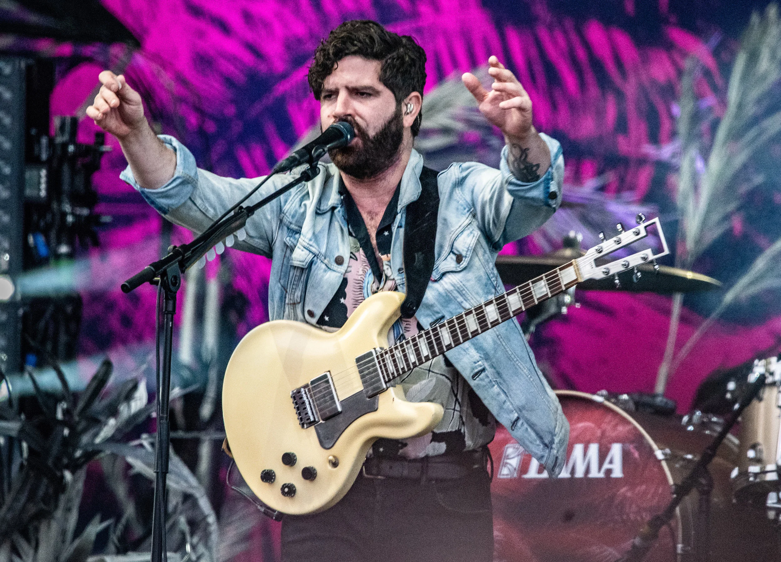 FOALS to return to Scotland next week for Sold-Out show at Glasgow's SWG3 : Galvanizer's Yard