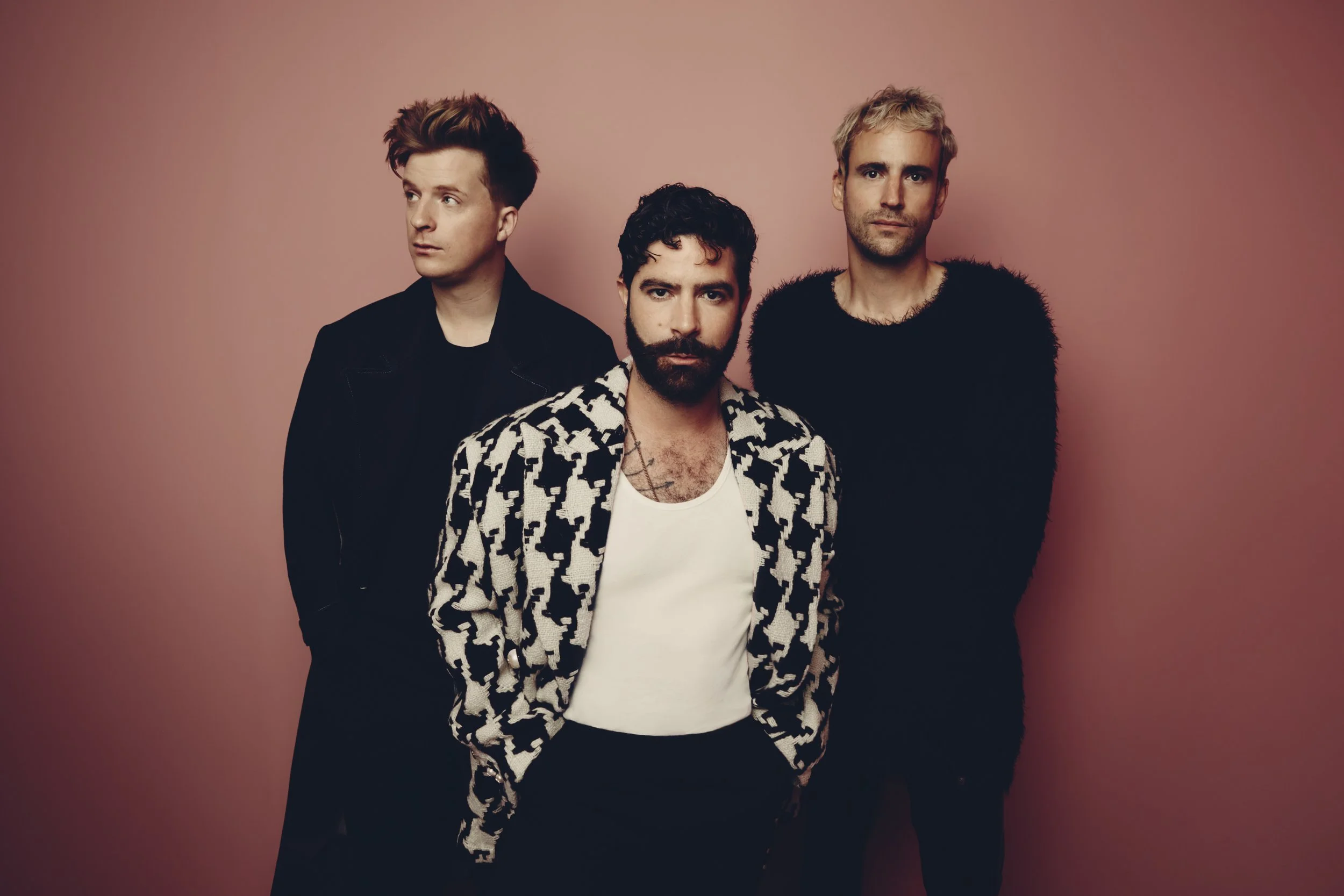 FOALS set to kick off their long awaited Sold-Out UK Tour in Edinburgh tomorrow evening.