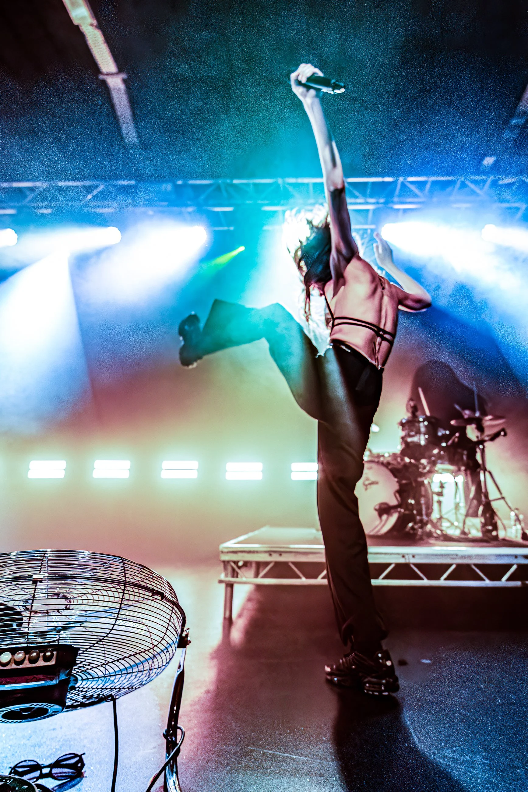 Confidence Man-5.jpg