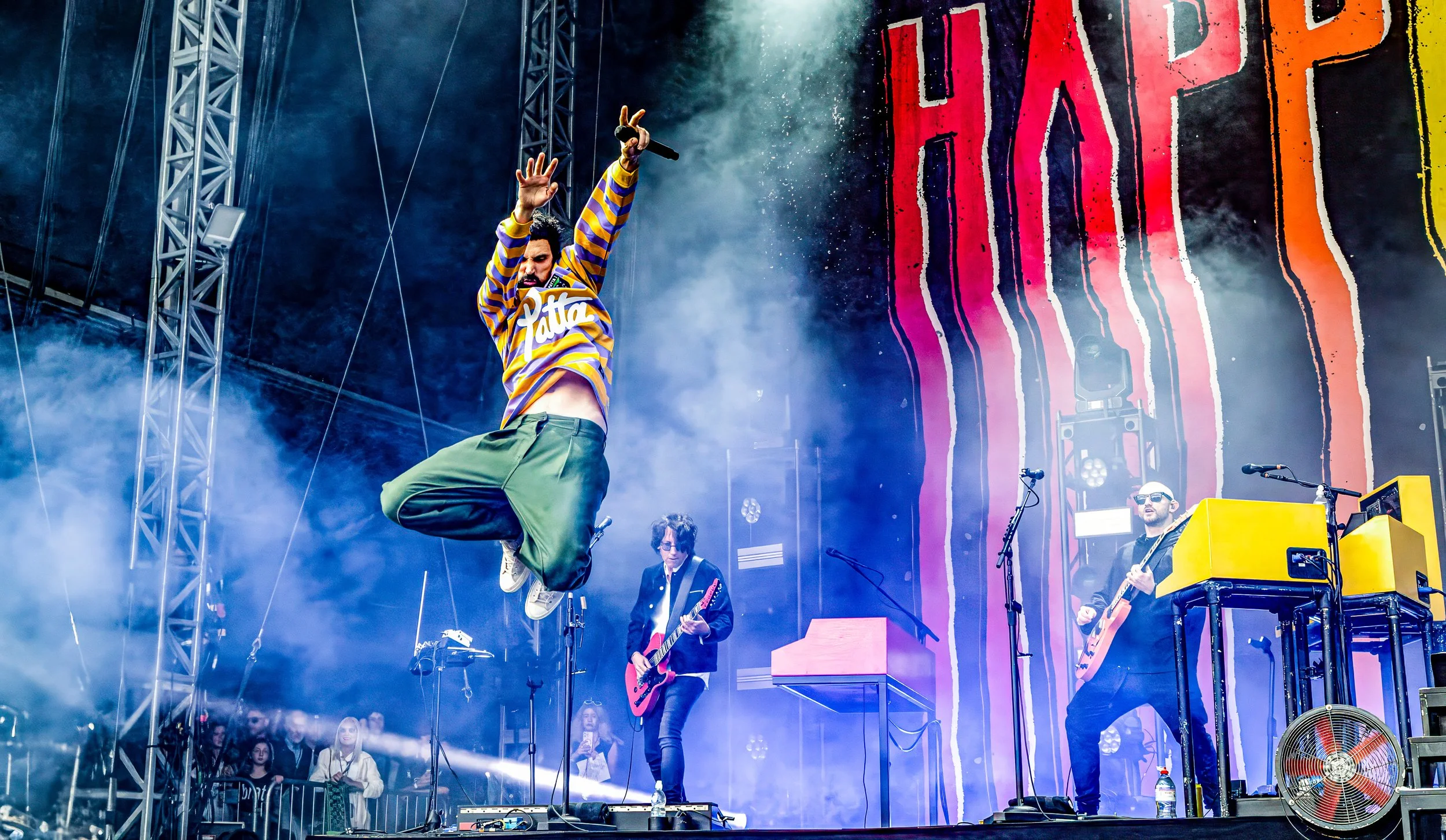 Kasabian-2.JPG