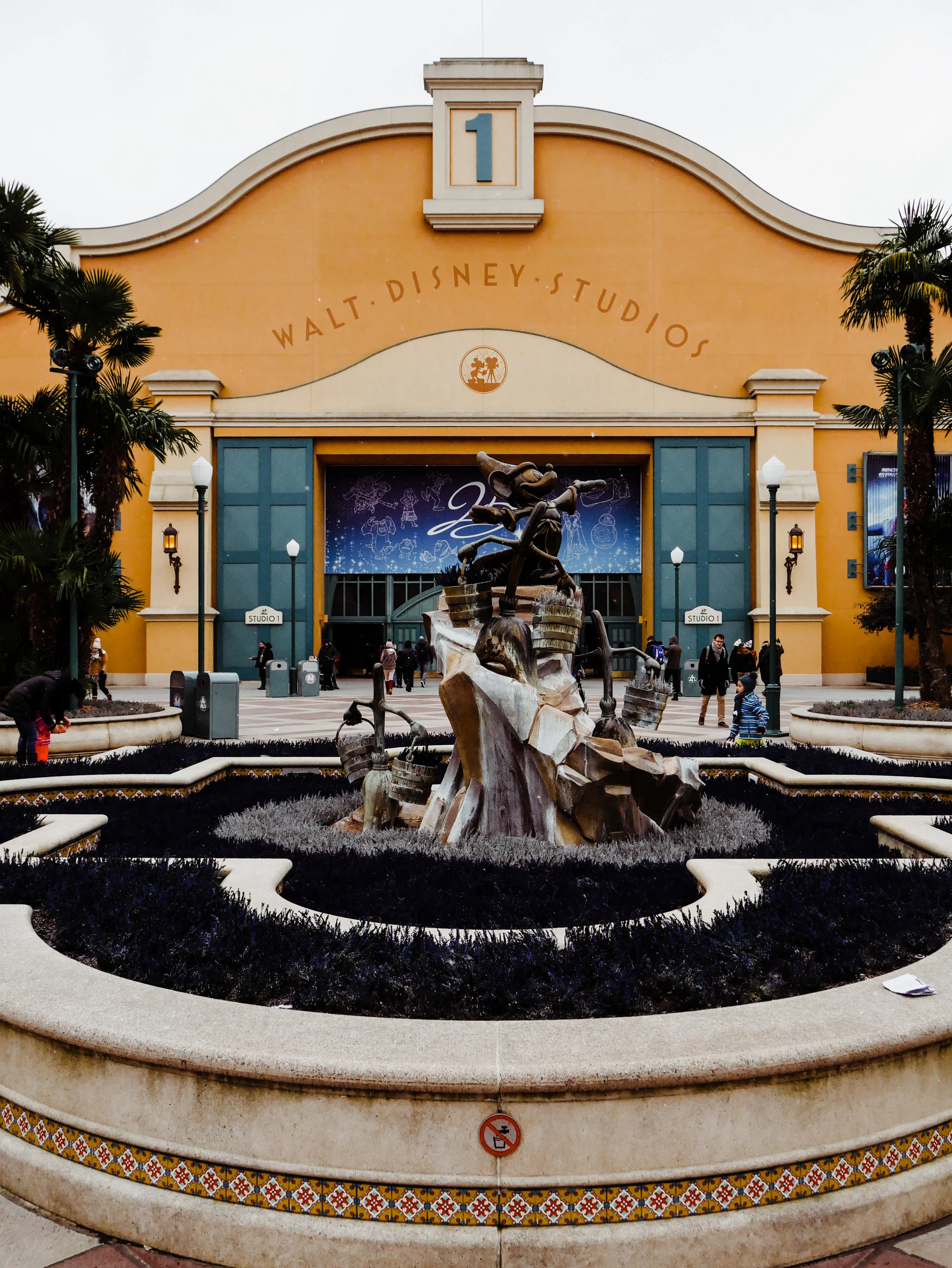Disneyland Paris 3.jpg