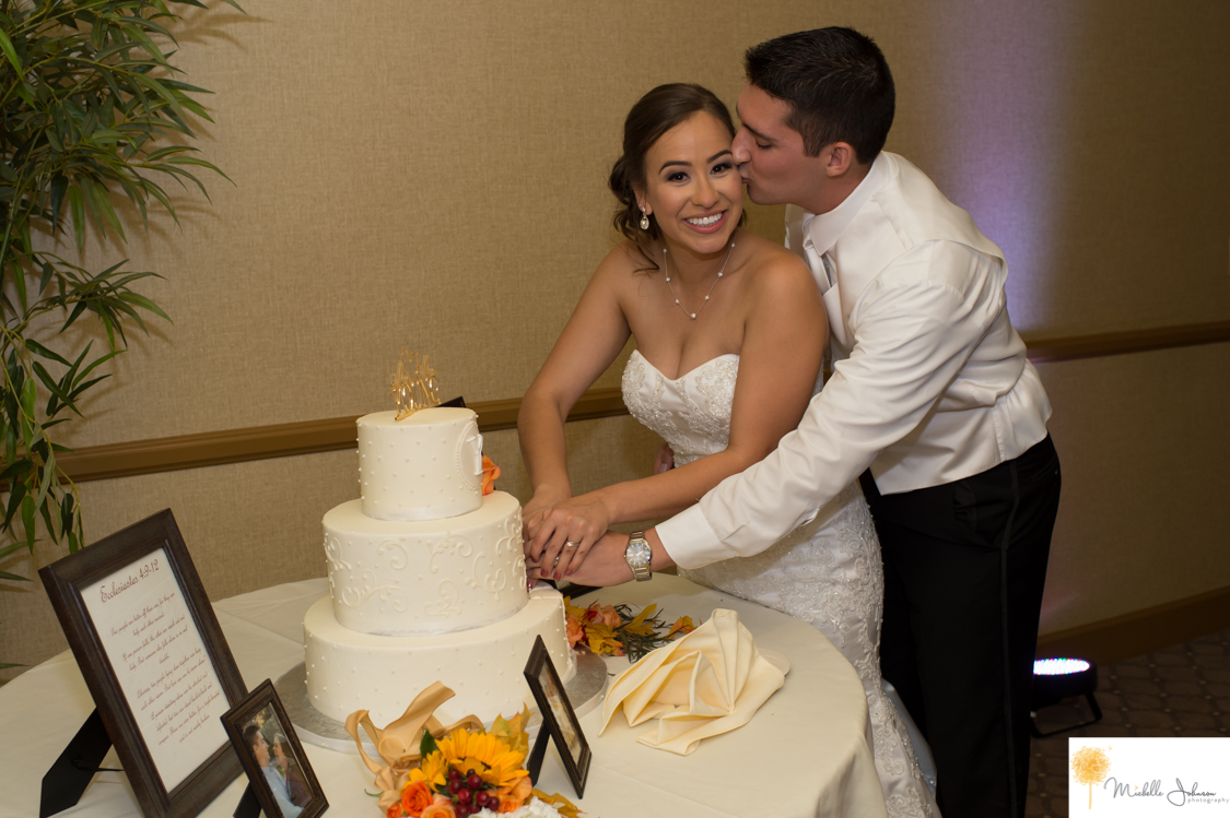 061doubletreebyhiltonclaremontweddingpictures.jpg