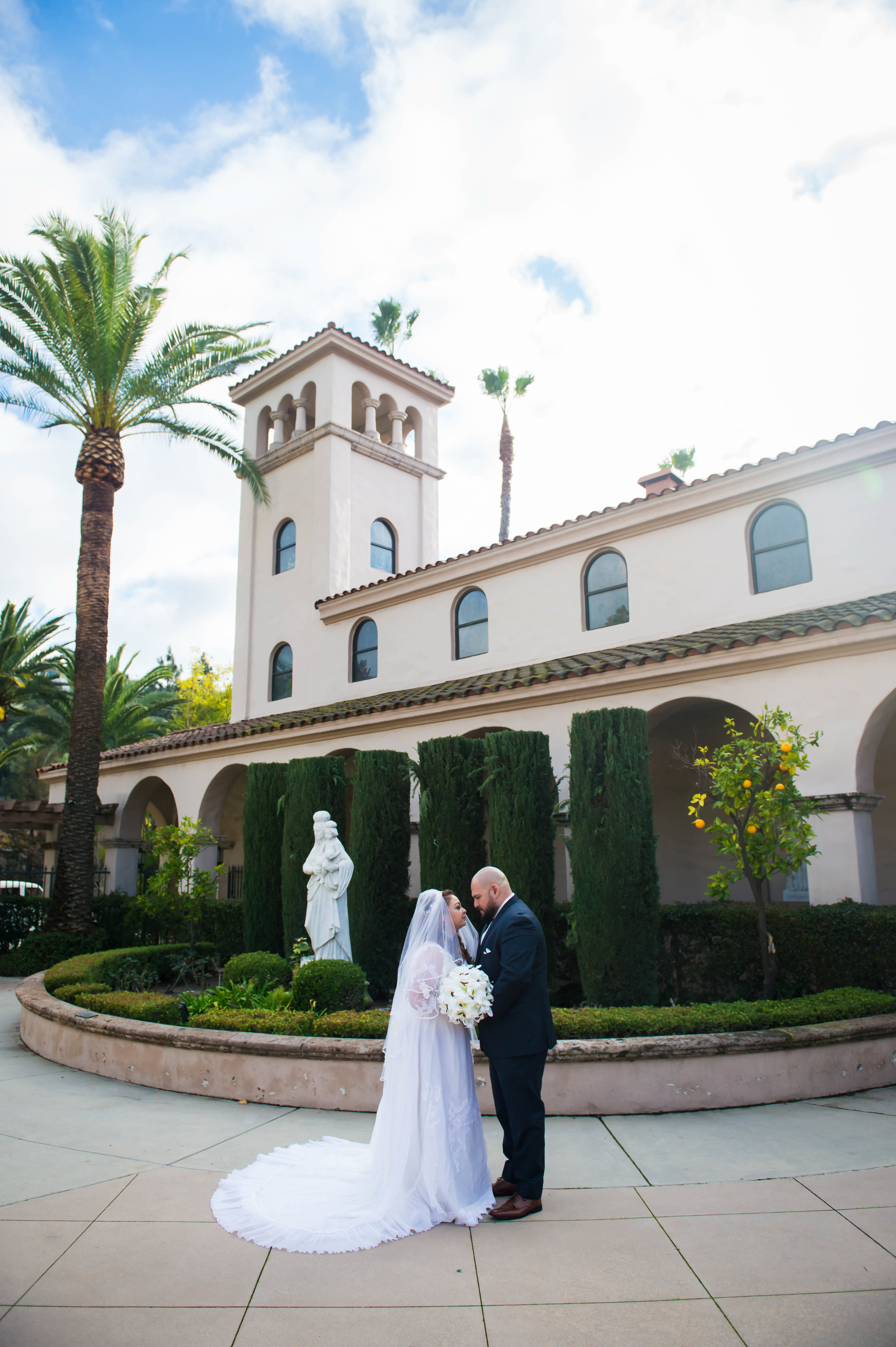 0006stdenisweddingpicturesdoubletreeclaremontreception.jpg