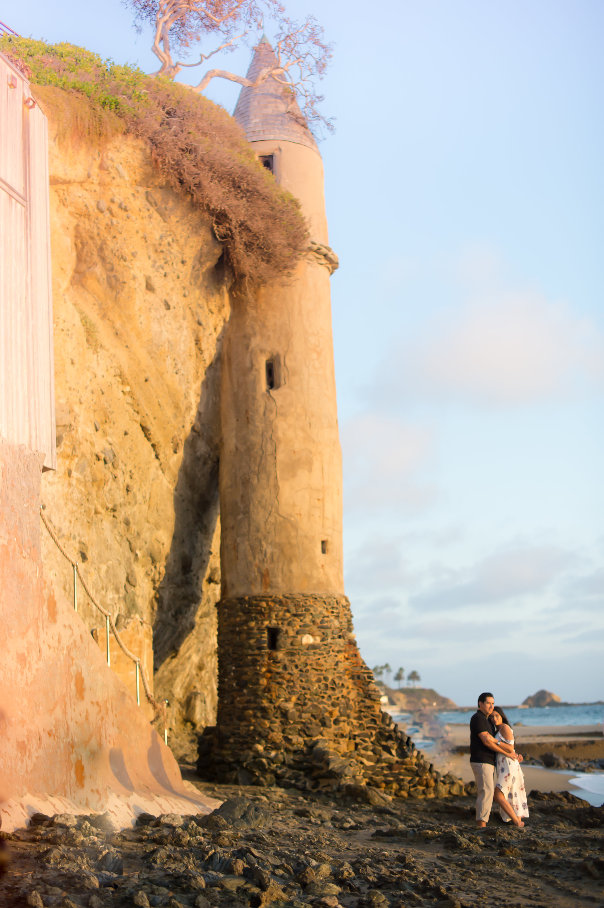 07Laguna- Victoria Beach Engagement Pictures.jpg