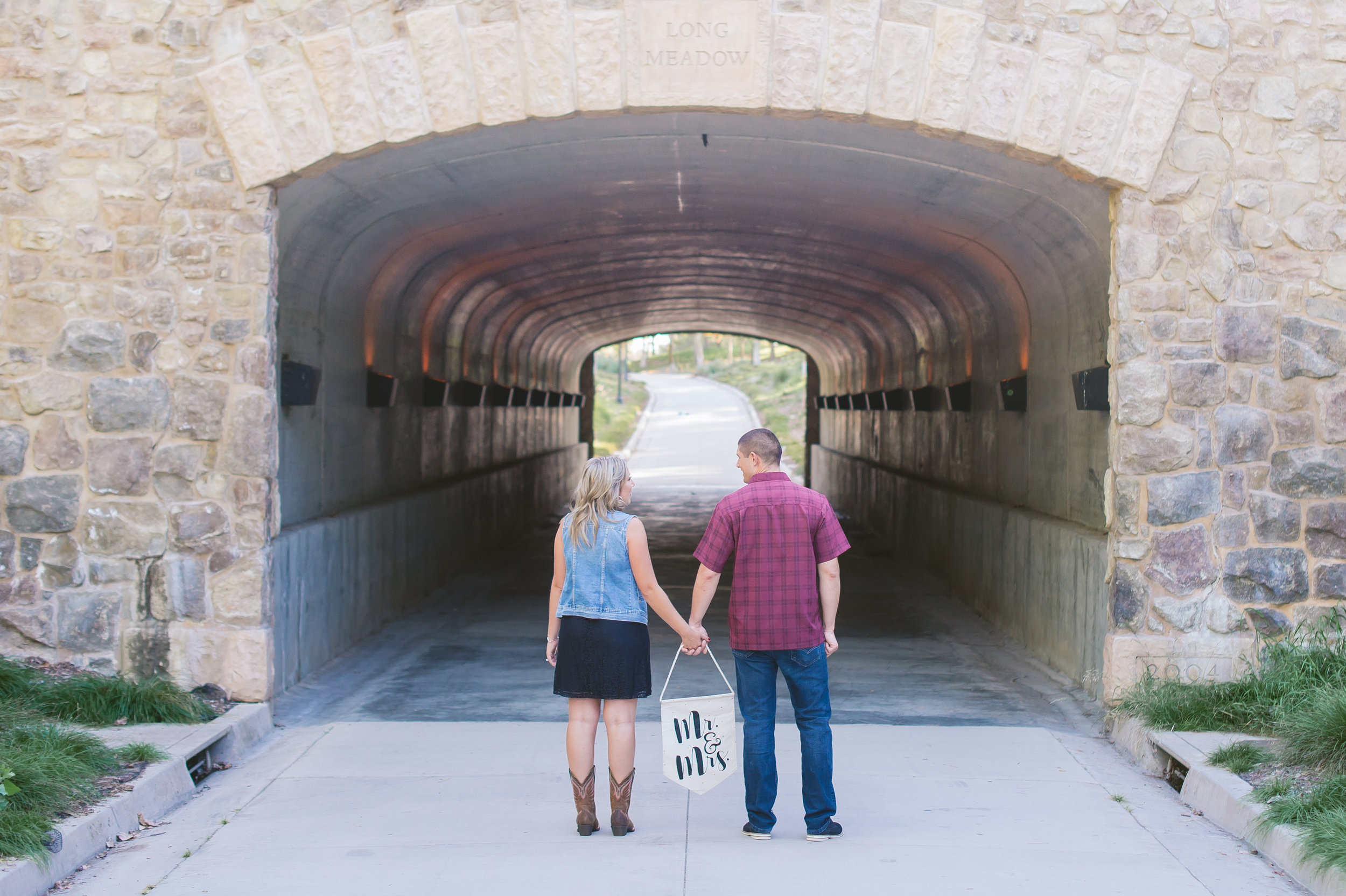 16jeffreyopenspacetrailengagementpicturesmichellejohnsonphotography.jpg