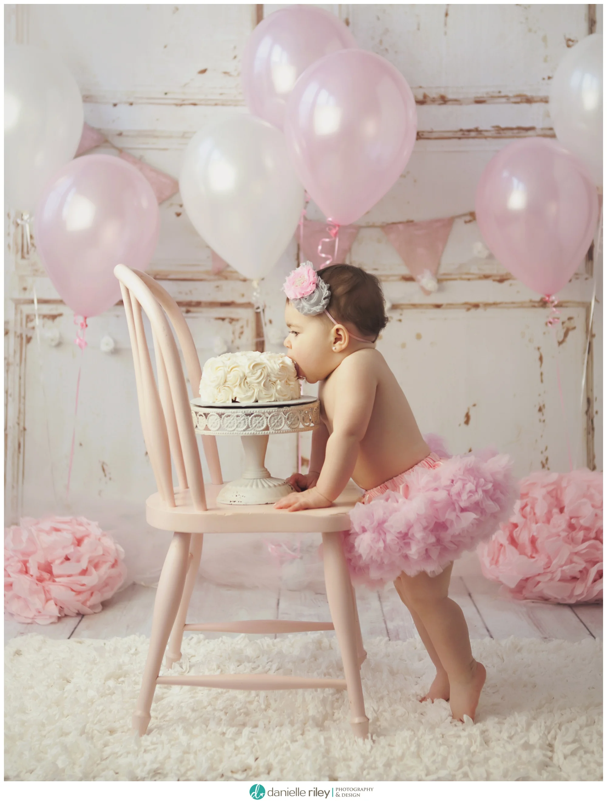New Jersey First Birthday Cake Smash Portrait Session