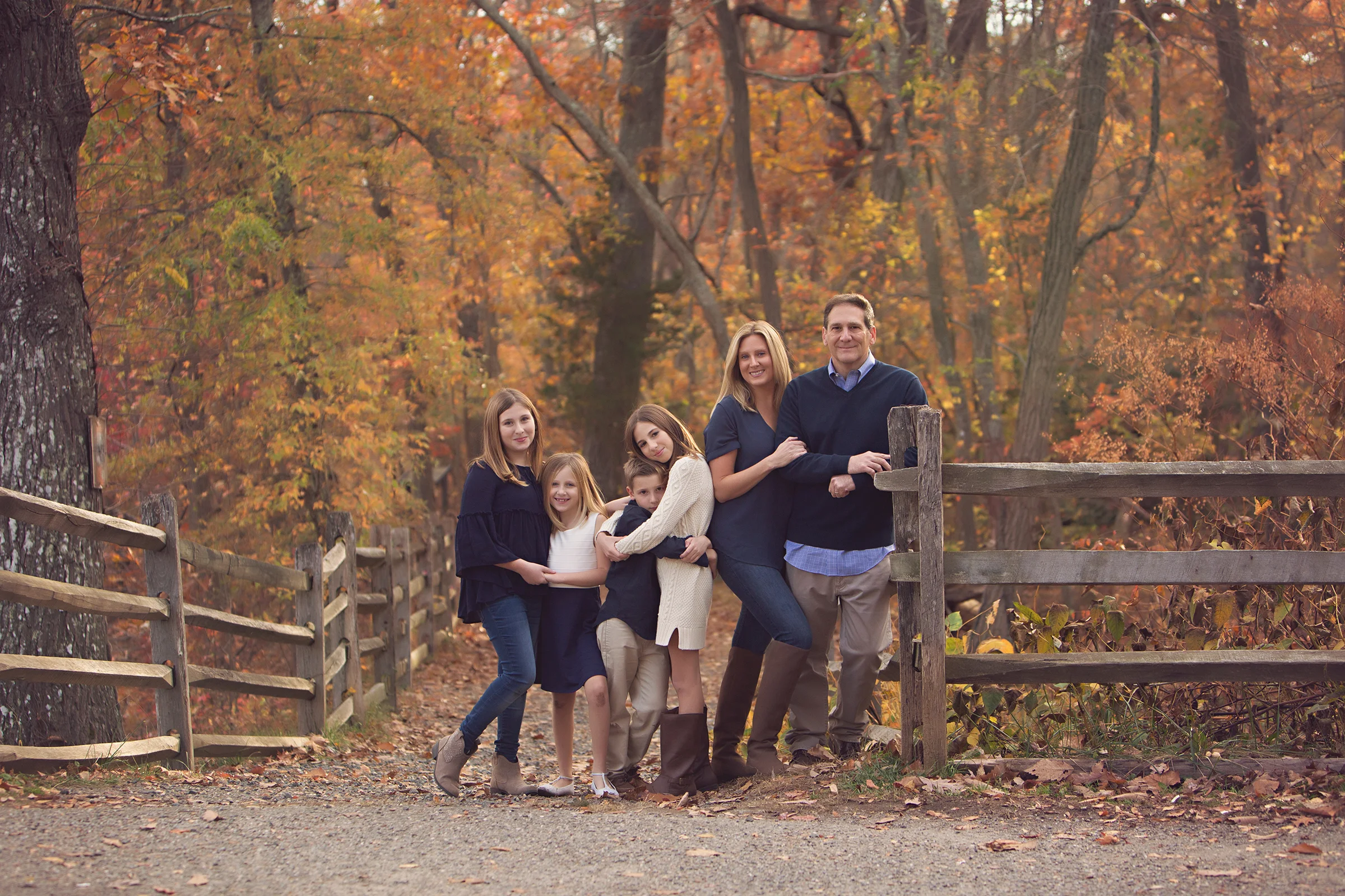 portfolio_danielleriley_fallfamily.jpg