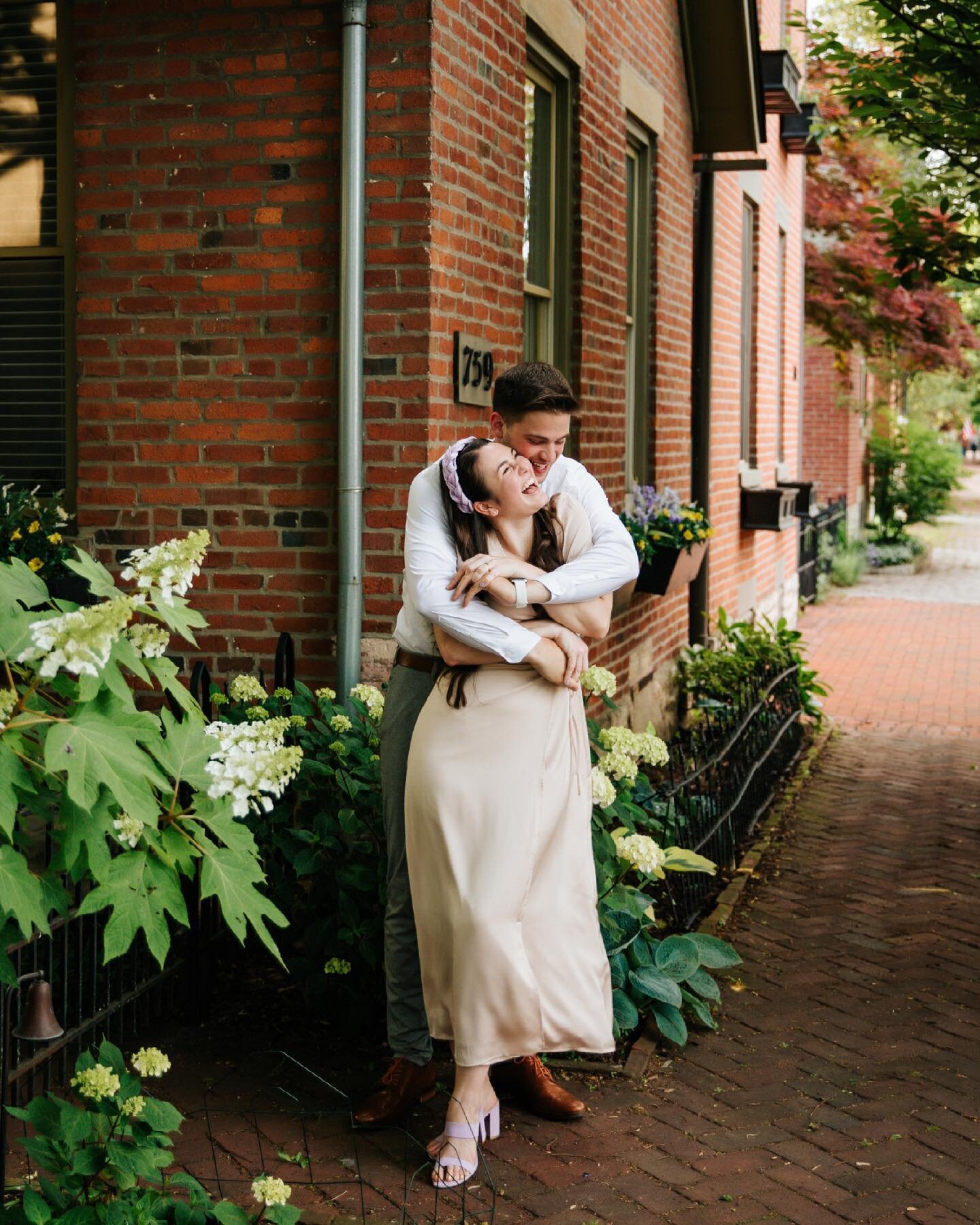 I&rsquo;ve been so busy shooting and editing lately that I&rsquo;ve been slacking on sharing with you guys here!! Here&rsquo;s one of my cute couples who&rsquo;s engagement session I shot recently!! 📸💜✨ #hesbrides