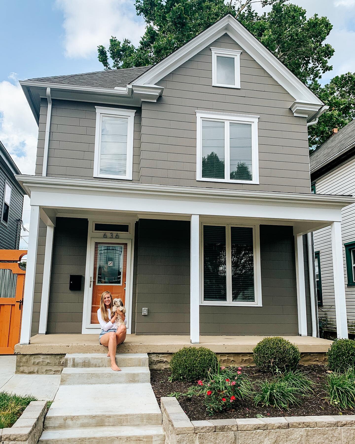 Hi friends!! It&rsquo;s been a busy week! For those who don&rsquo;t know, I moved back to Columbus!!! Ahh!! Surprise!! I&rsquo;m so, so happy to be back and this time, I&rsquo;m here to stay!! At least, that&rsquo;s my current plan anyways! Right now I&rsquo;m renting this cute little house with hopes of buying next year! More updates to come, but for now, I&rsquo;m officially booking Columbus seniors, engagements, boudoir and weddings!! Shoot me an email to get on my calendar!! ✨ I&rsquo;m so excited for this next adventure and can&rsquo;t wait to see what&rsquo;s all in store for me here!! 

Haleyelizabethstudios@gmail.com