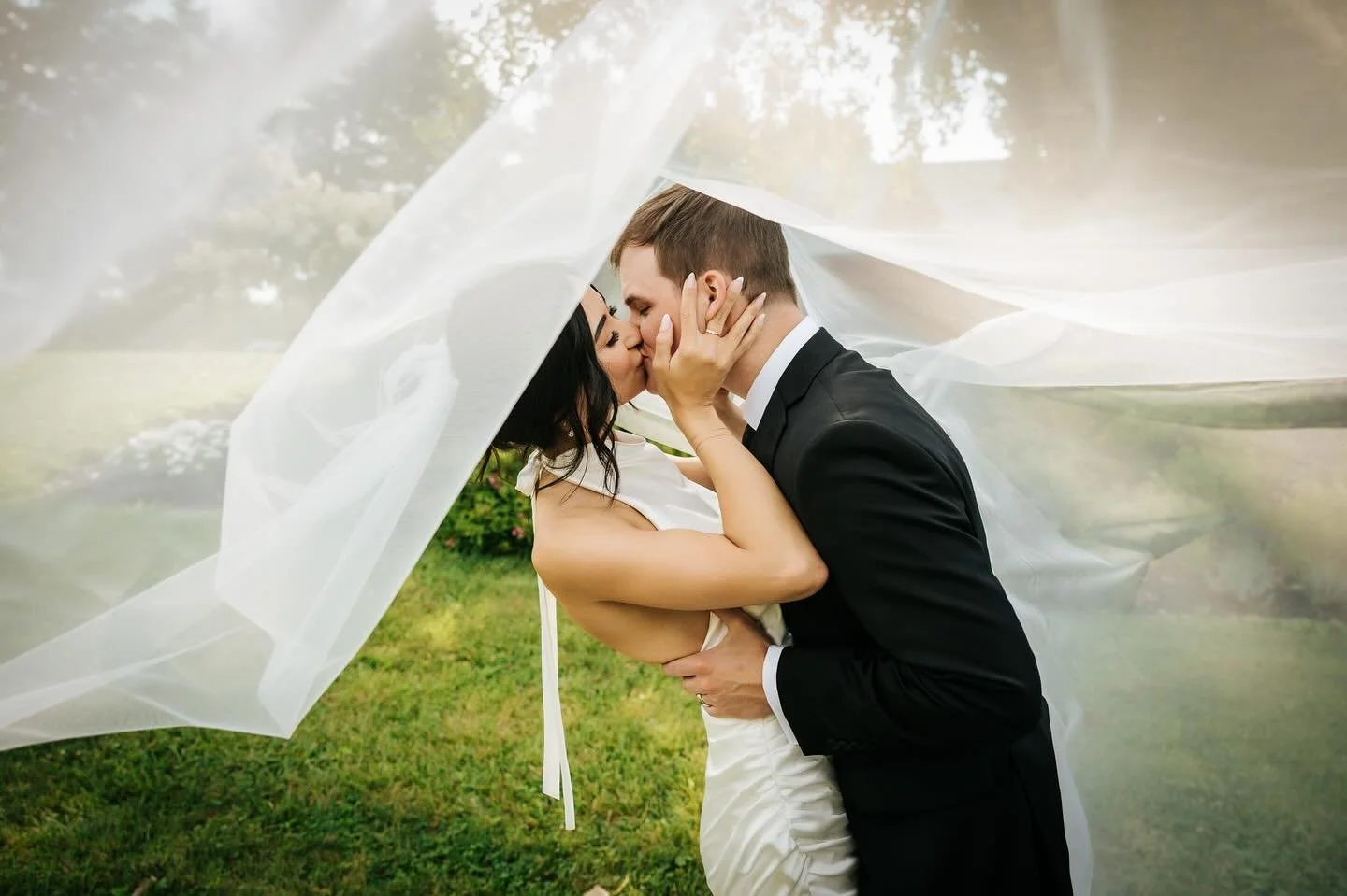 Just your regular reminder..📣📣📣GET THE CATHEDRAL VEIL 📣📣📣
I promise, you won’t regret it!