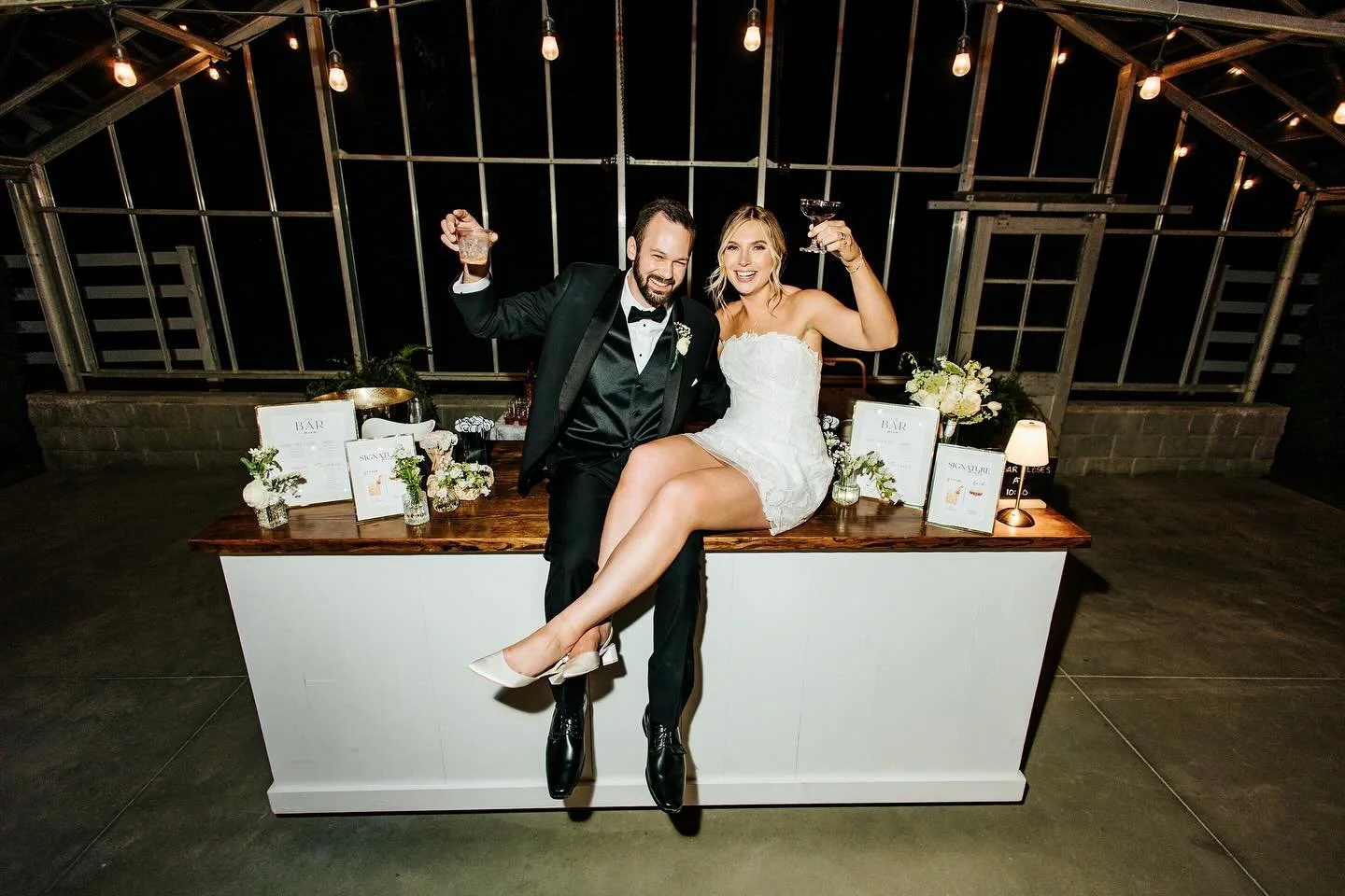 A few favorite reception moments from Sarah & Alex’s perfect day Saturday! 😍 So many more from this wedding to come!! 
Venue: @alum_creek_farm 
Photo: @haleyelizabethstudios 
Video: @flowerandoakfilms 
Coordinator: @vowed_weddings 
Floral