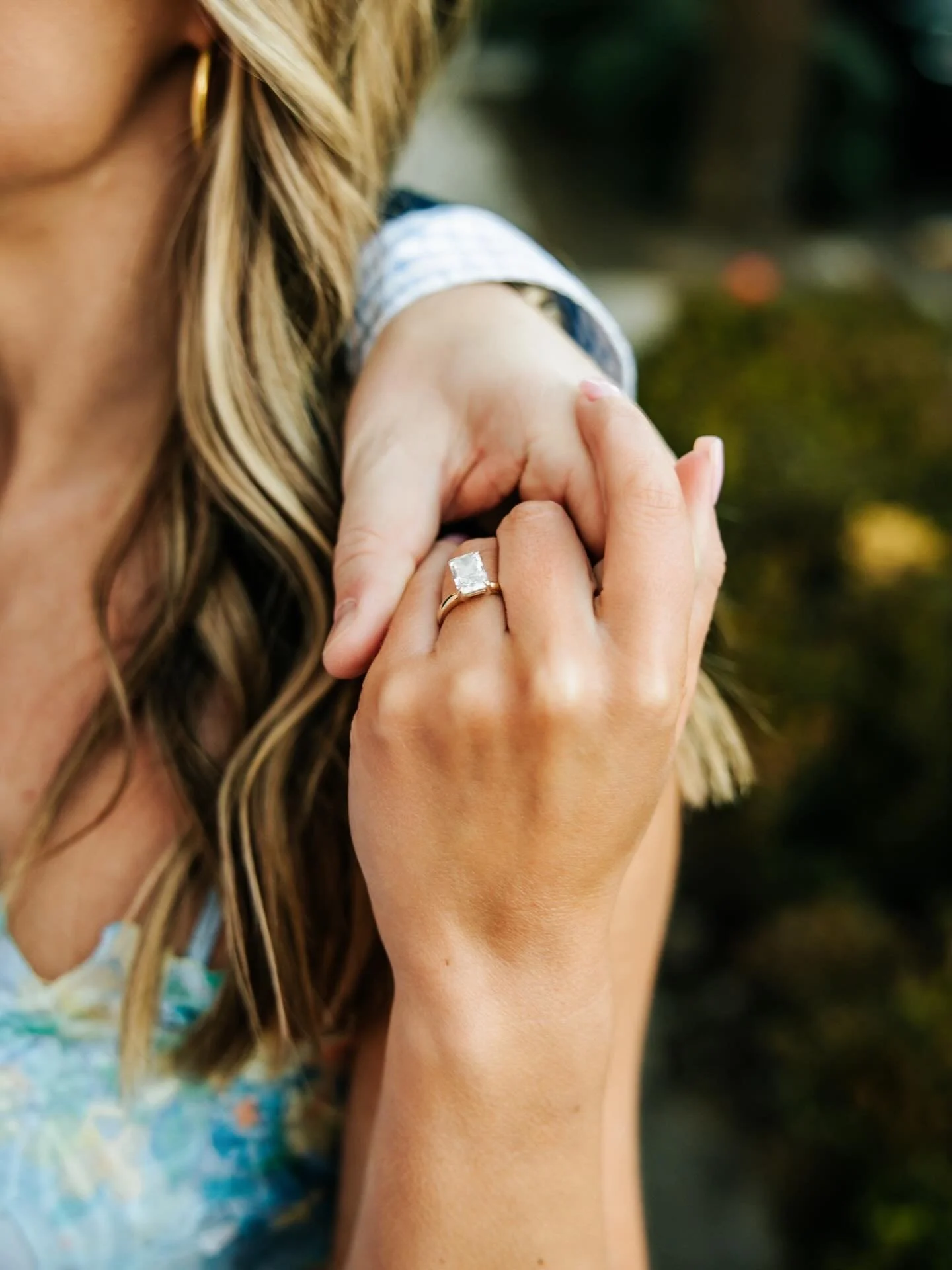 Because we gotta show off the ring sometimes 💍✨