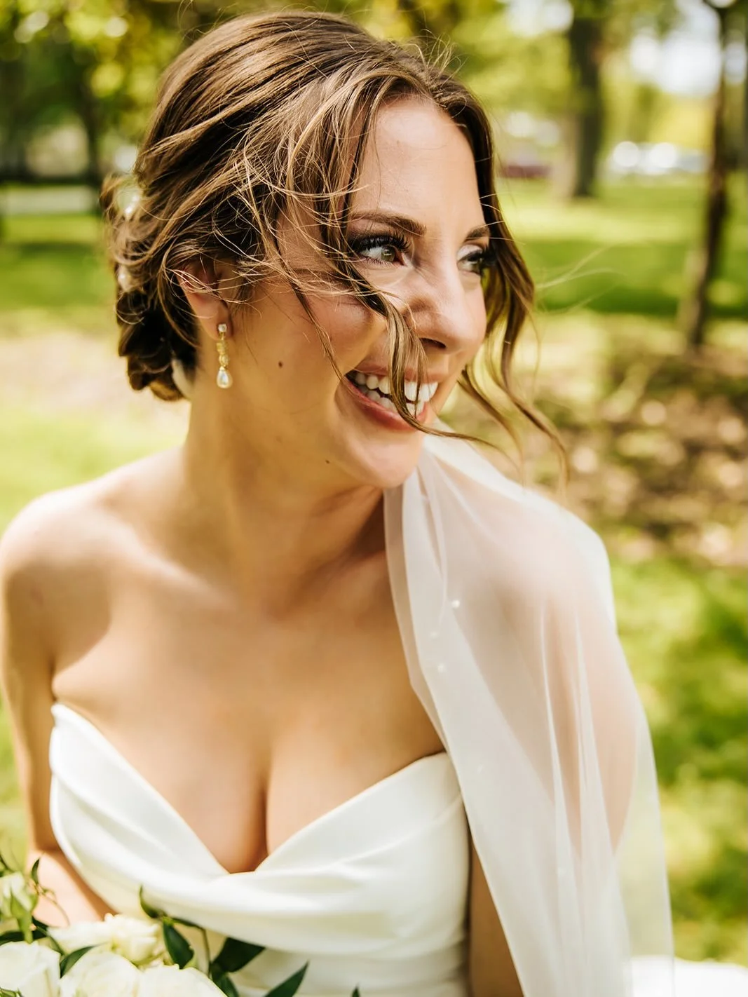 She is beauty, she is grace! Our stunning bride, Claire! 🤍