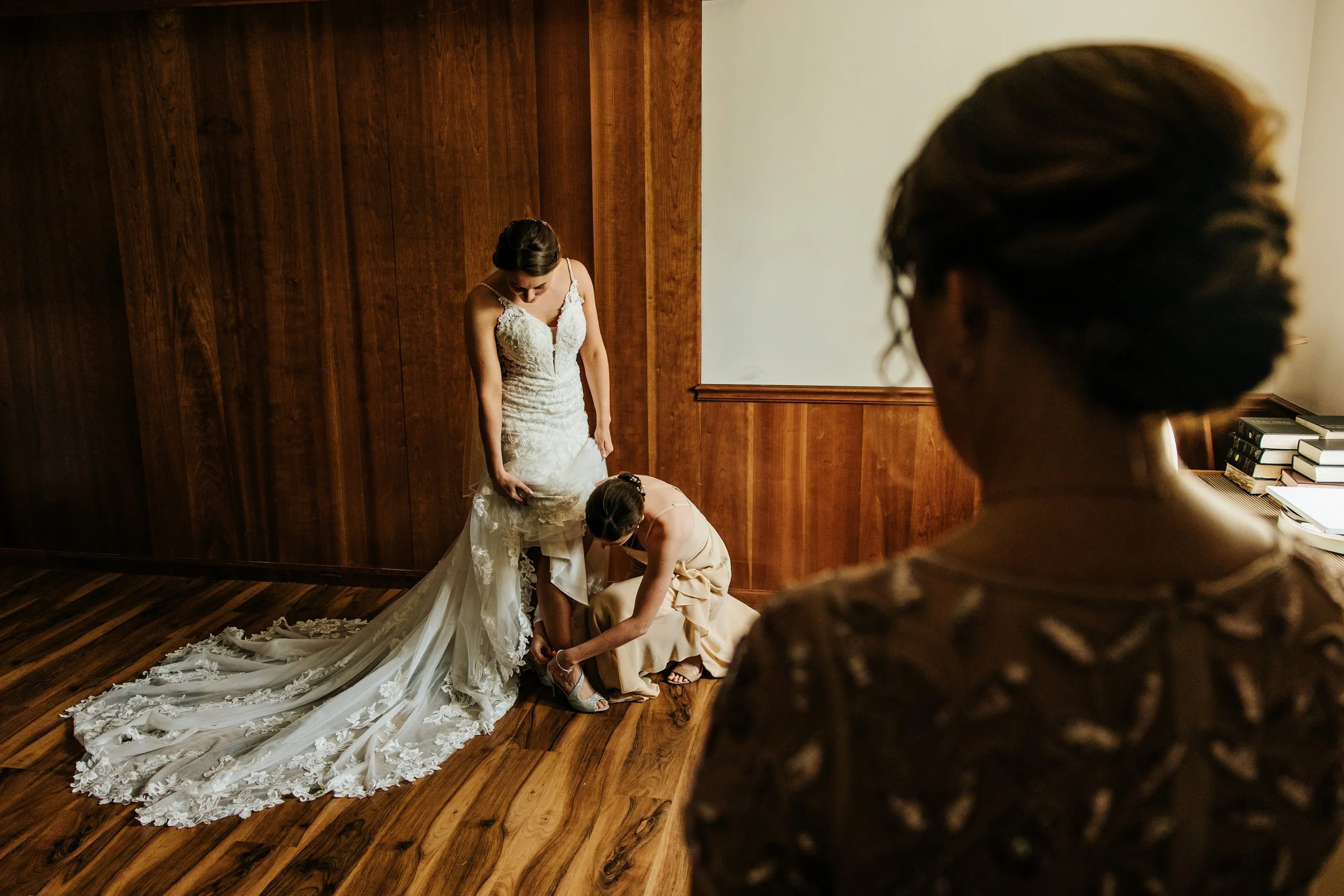 Meghan&Austin-Sneaks-8.jpg