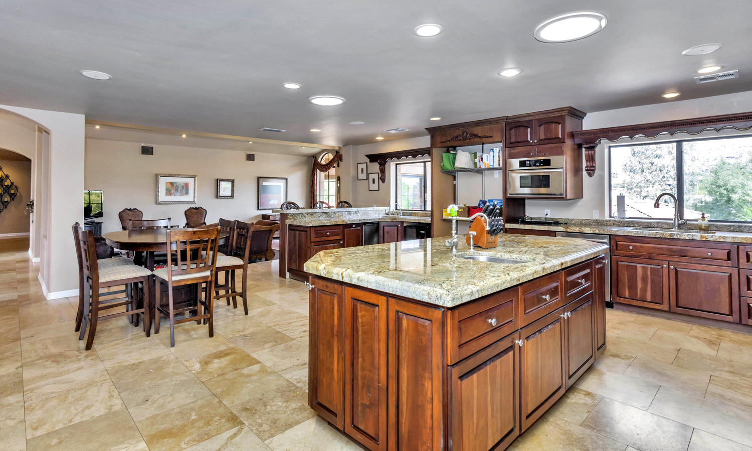 4012 E Claremont Ave-large-016-37-Kitchen-1500x902-72dpi.jpg