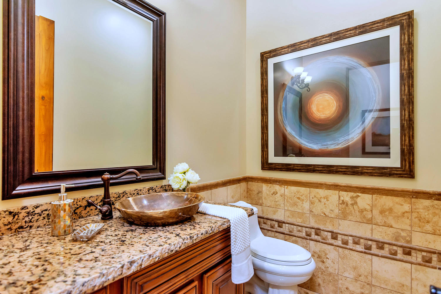 23945 N 67th Ave-large-041-53-Powder Room-1500x1000-72dpi.jpg