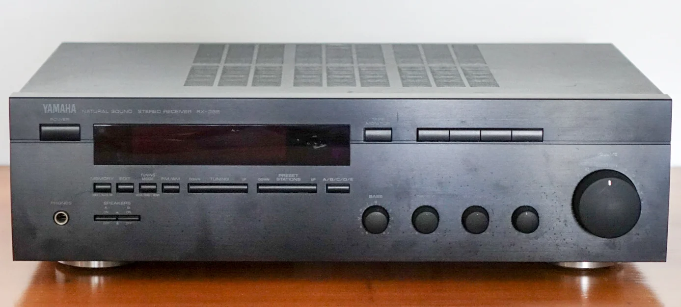 Yamaha RX-385 FRONT.jpg