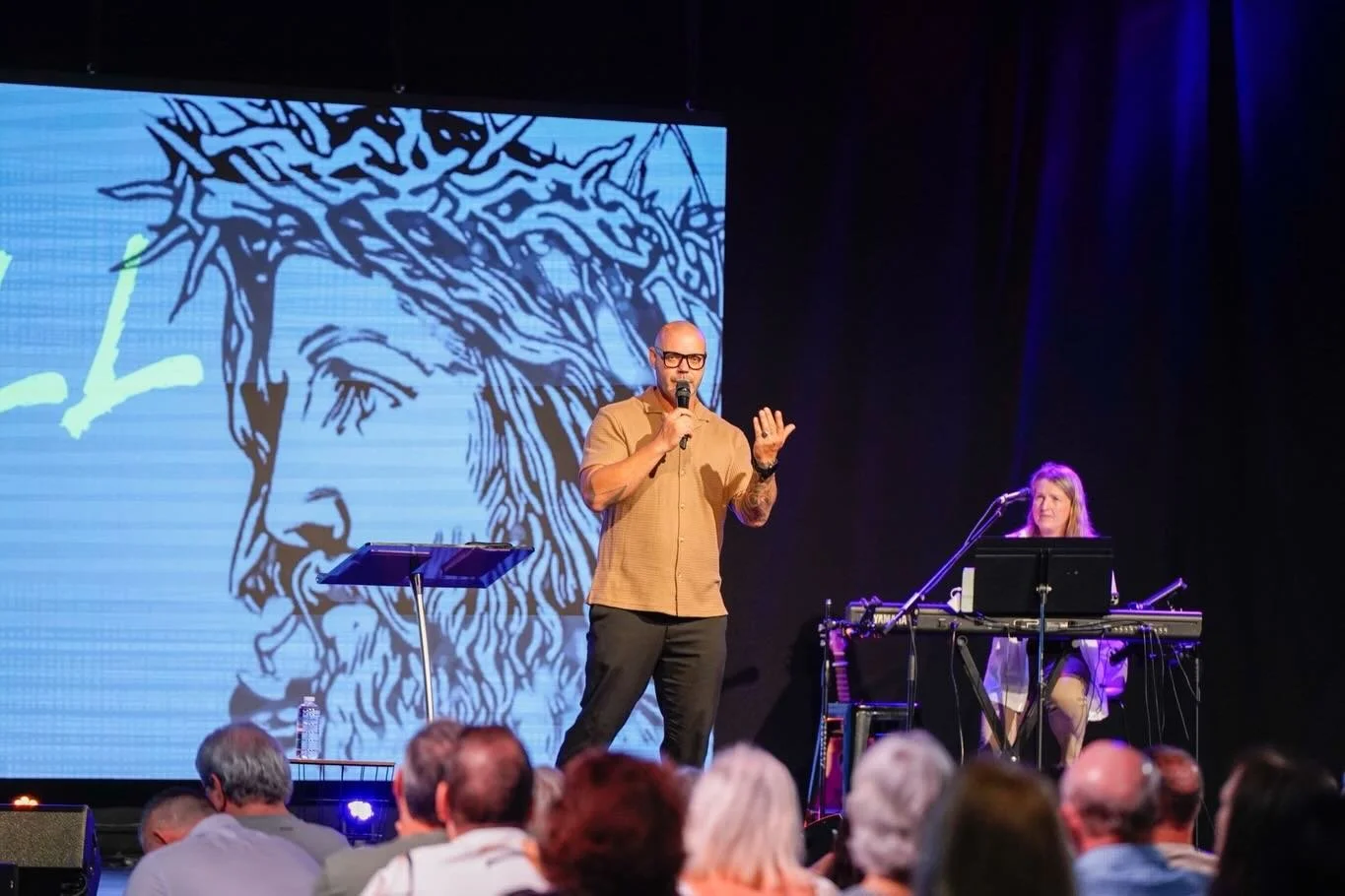 Moments from last Sunday 🤍

A beautiful reminder that church is more than a place, it&rsquo;s family, faith, and love.

Join us tomorrow (Sunday) for service at 9:30am and 5:30pm. 🙏🏼