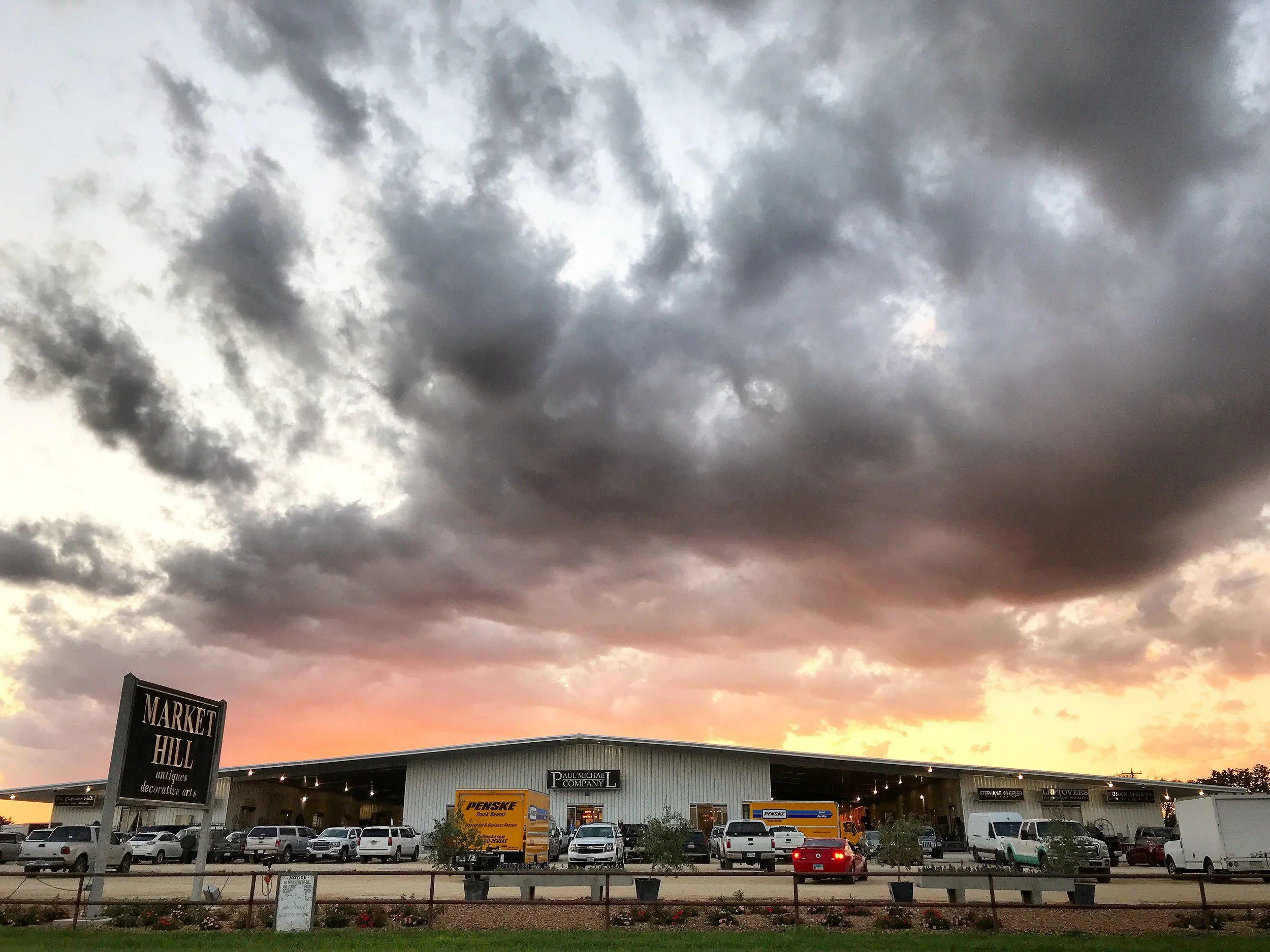 2019 Round Top Spring Show – The Market Hill Experience