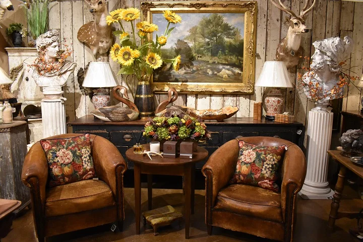 Photos courtesy of Leftovers Antiques