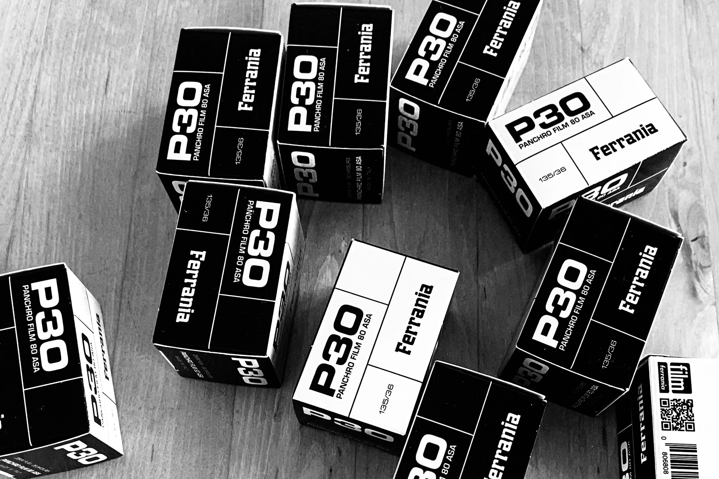 Testing Italian cinema film Ferrania P30 