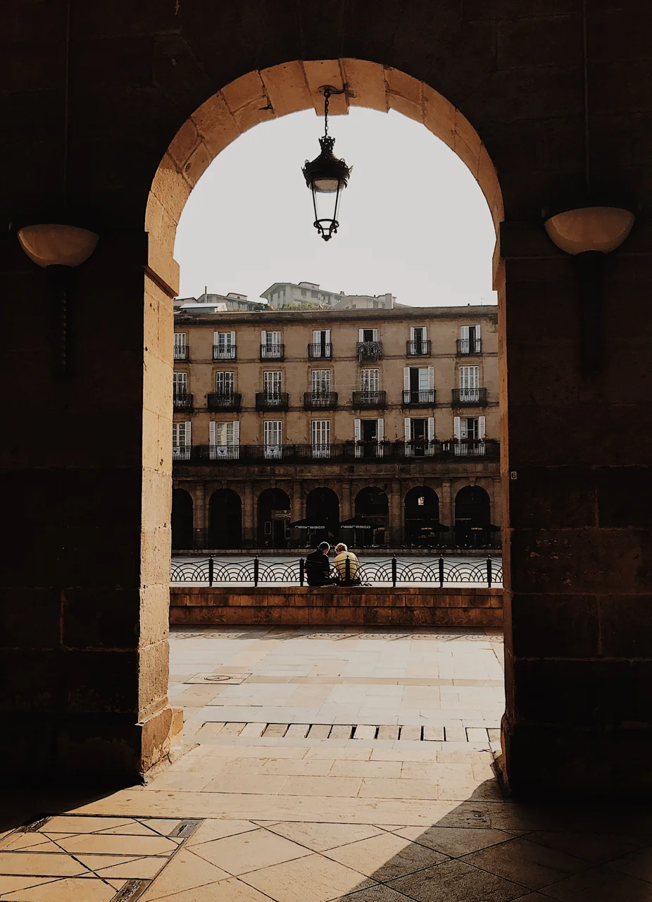 Bilbao2019-01-08 at 6.59.49 pm 16.jpg