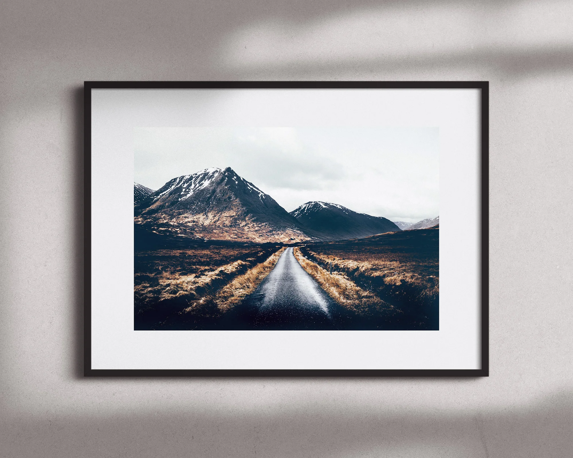 Black Frame With Mount 2.jpg