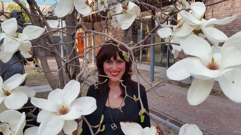 Manya bloemen.jpg