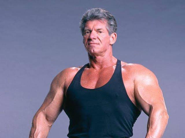 Vince-McMahon-muscles.jpg