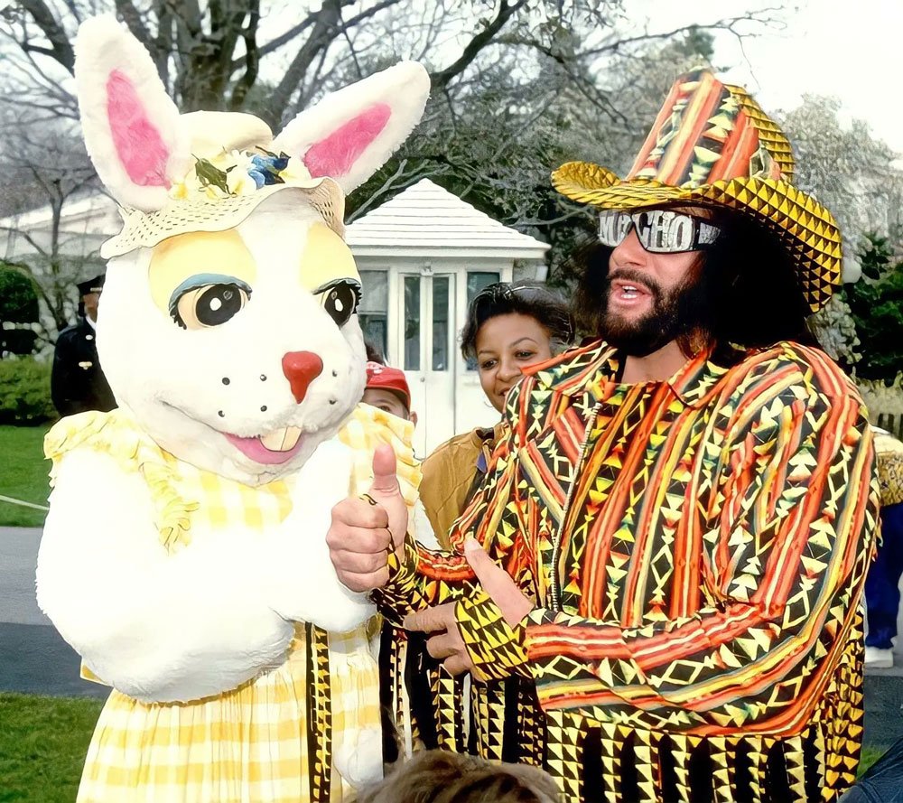 Macho-Man-and-the-Easter-Bunny.jpg