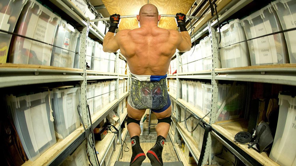 Ryback-working-out-in-a-storage-closet.jpg