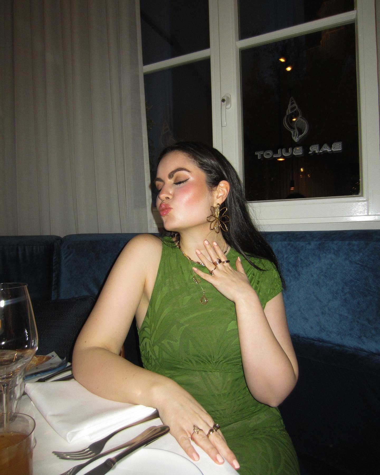 Make every occasion a photoshoot 📷🍸💋 

#moroccan #marocaine #northafrican #belgie #beauty