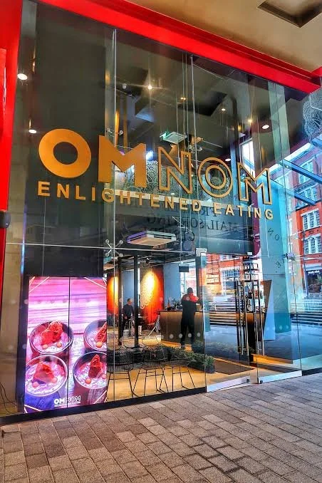 OmNom1.JPG