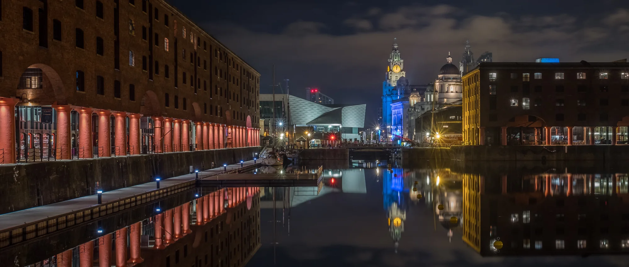 170821 Albert Dock 235.1.jpg