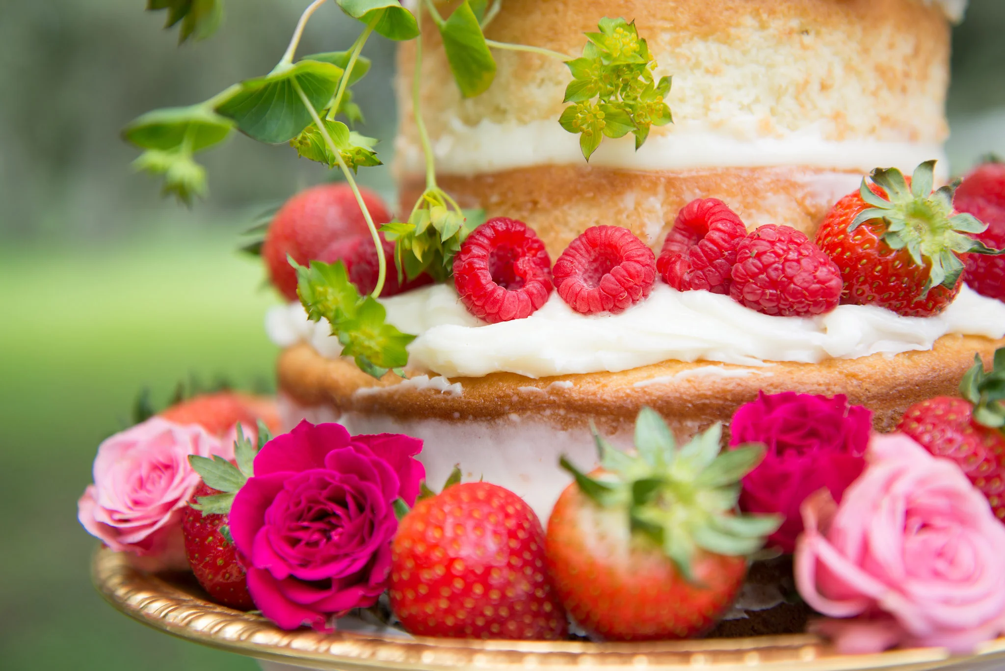 Naked Cake with Berries
