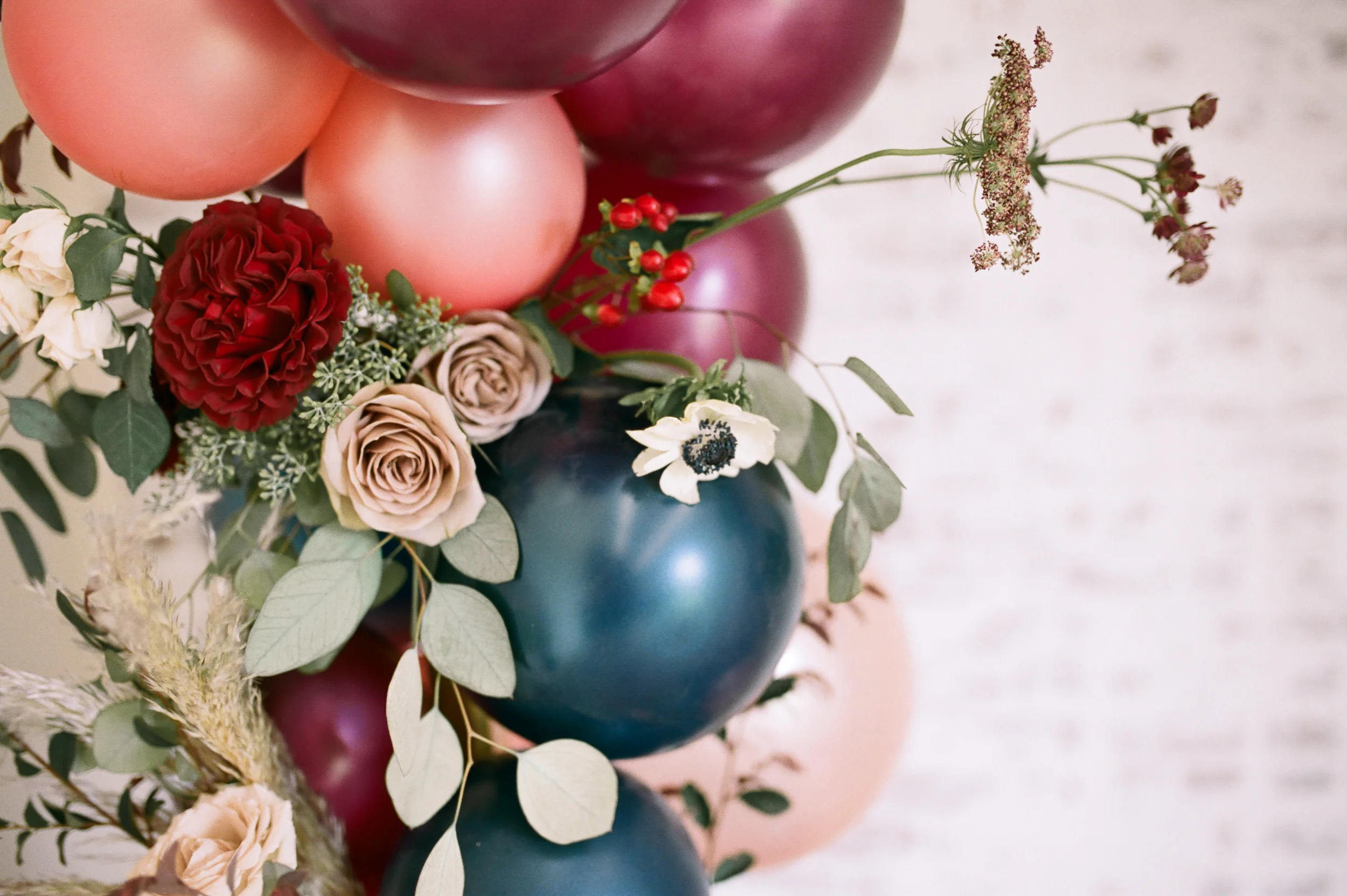 Circle Balloon Arch Ceremony Decor
