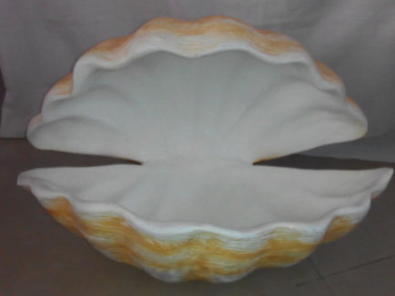 Giant Clam Open 25" x 16.75" x 15.5"