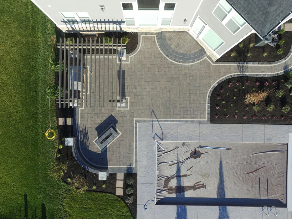 Richter Juli Patio