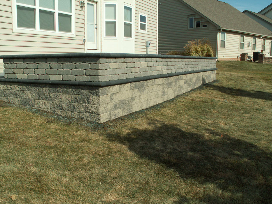 Ny Retaining Wall with Seat Wall