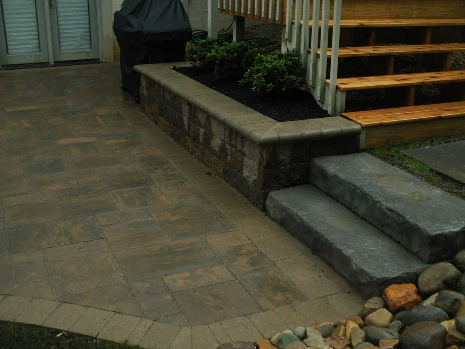 Tobe Stone Tread Steps and Planter Wall