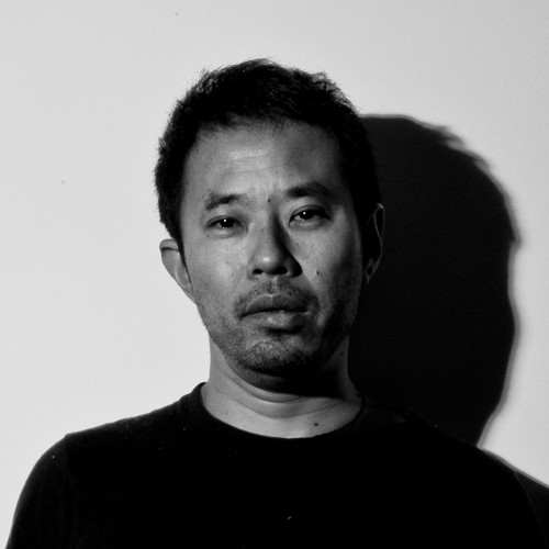 清川 進也 | Shinya Kiyokawa 作曲家 音楽監督 環境音を楽曲として再構築していく音楽技法(サンプリング)を得意とし、自ら映像撮影と録音を同時に行いながら収録した環境音素材を用いて音楽作品を作り続けている音楽監督。 広告作品を中心に形にとらわれない様々な音楽表現を行い、『拡張音楽』をコンセプトに音楽の新たな可能性を自己の創作活動の場を用いて追求している。 作品集はこちら
