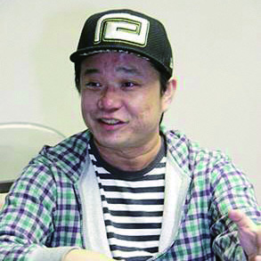 川野監督_正方形.jpg