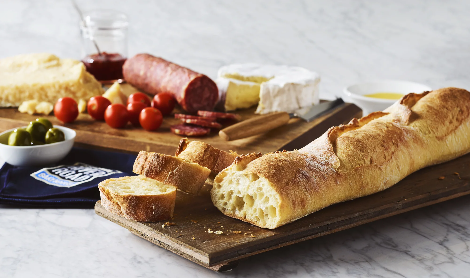 CheeseBoard_WhiteBaguette_127_retouch_v1.jpg