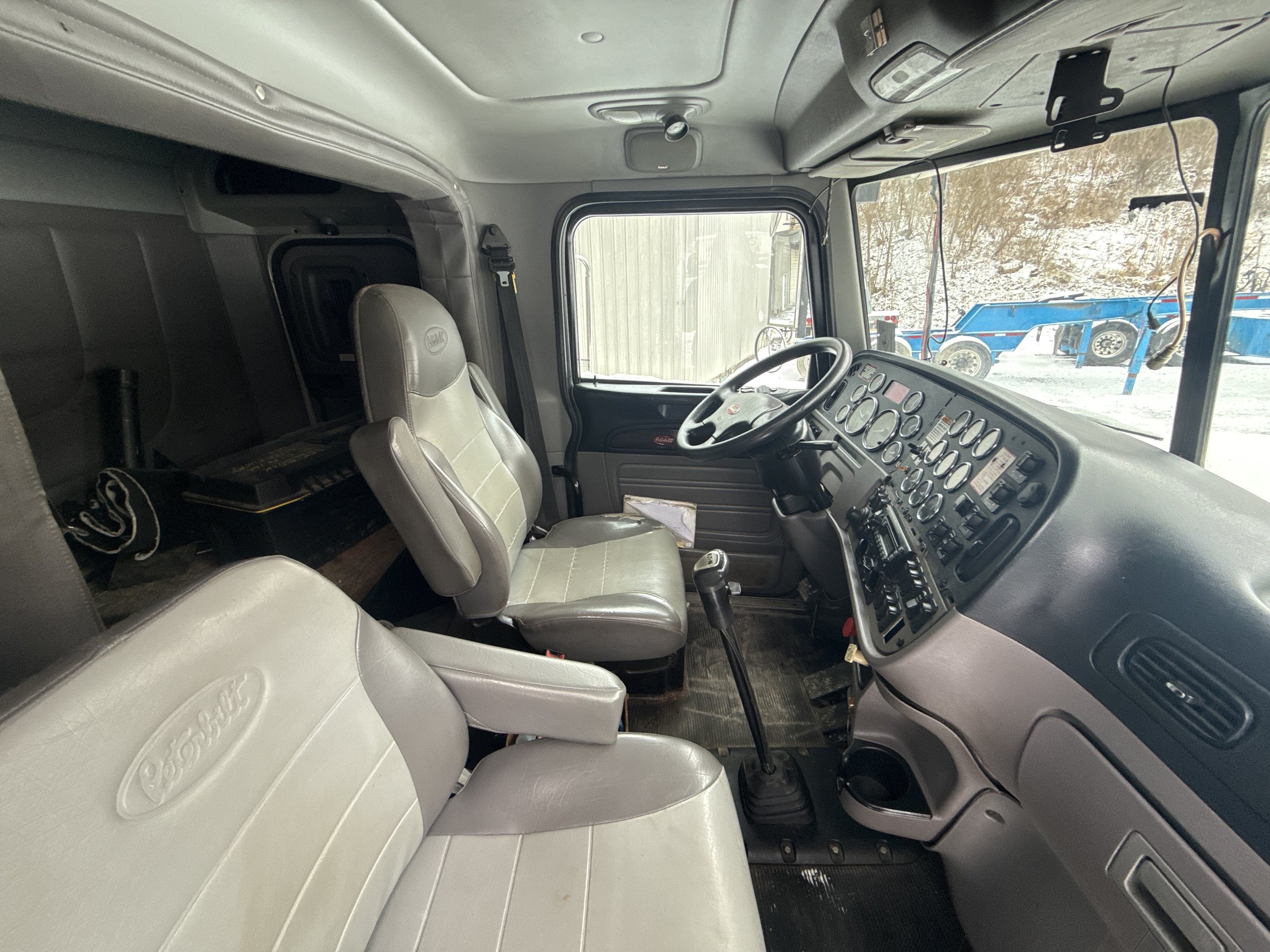 Curbside Cab View.jpg